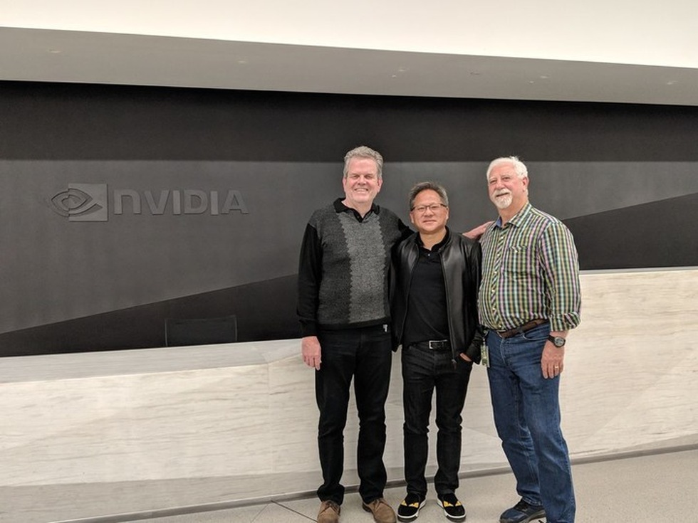 Tỷ phú Jensen Huang: Từ nhân viên bồi bàn đến CEO hãng chip 1.000 tỷ USD - 3 Tỷ phú Jensen Huang: Từ nhân viên bồi bàn đến CEO hãng chip 1.000 tỷ USD - 3