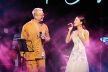 Hà Nhi: "Không cần phải cố quên người yêu cũ"