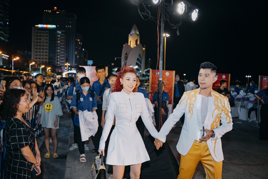 Lương Bằng Quang mong sớm tổ chức đám cưới với Ngân 98 - 1 Lương Bằng Quang mong sớm tổ chức đám cưới với Ngân 98 - 1