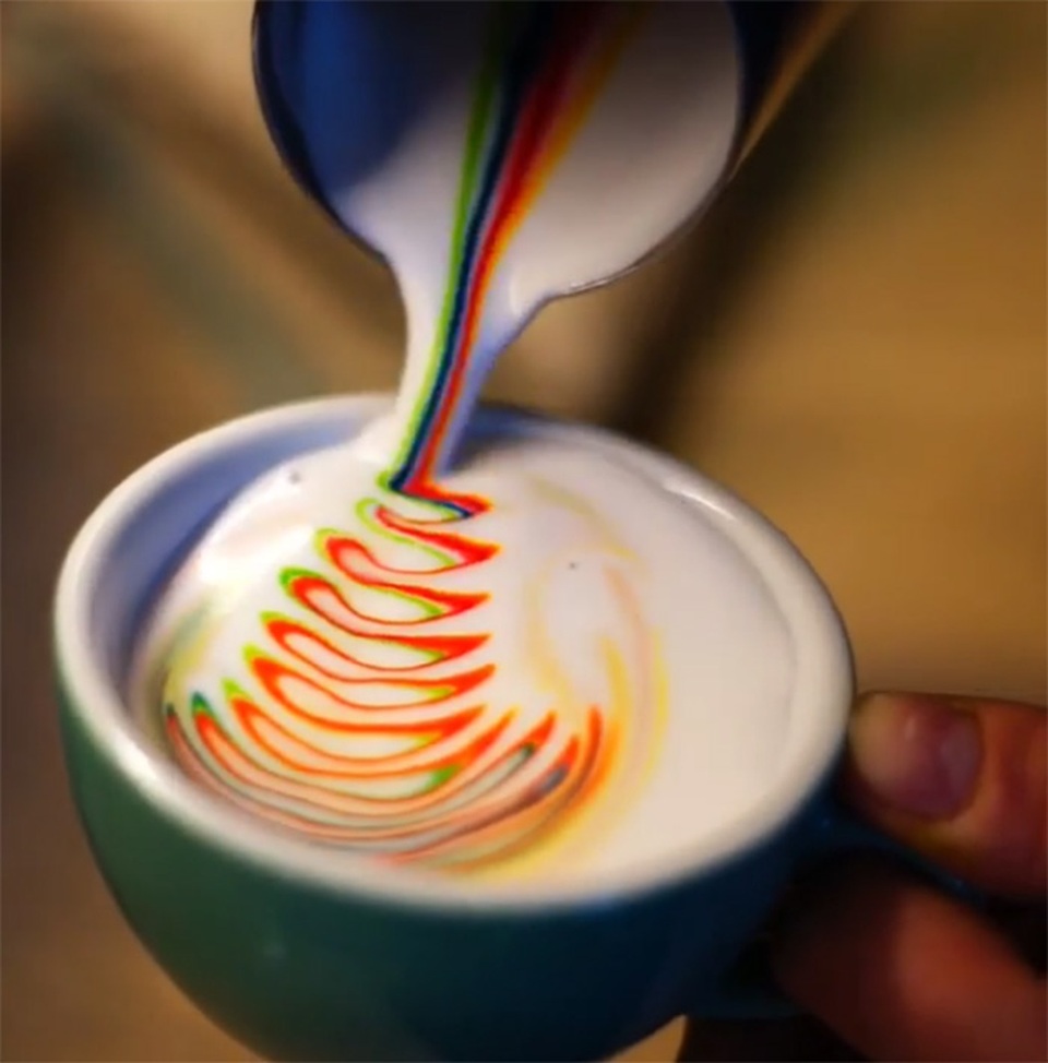 Mãn nhãn với những ly latte bảy sắc cầu vồng - 3 Mãn nhãn với những ly latte bảy sắc cầu vồng - 3