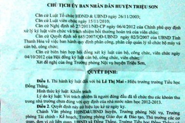 Trường lạm thu, hiệu trưởng bị kỷ luật
