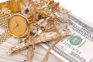 Bà lão ngồi trong nhà cũng bị cướp hơn 1,2 tỷ đồng