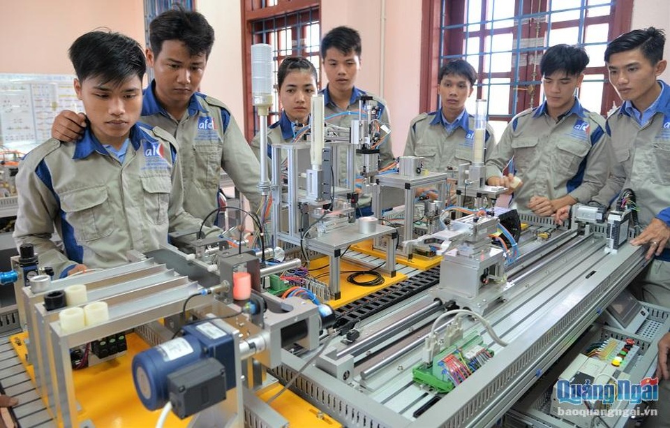 Quảng Ngãi: Hỗ trợ 100 % chi phí đào tạo sơ cấp và dưới 3 tháng - 2 Quảng Ngãi: Hỗ trợ 100 % chi phí đào tạo sơ cấp và dưới 3 tháng - 2