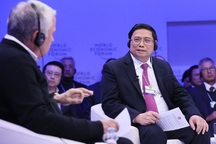 Thủ tướng giải đáp câu hỏi về "cân bằng quan hệ" với các nước lớn