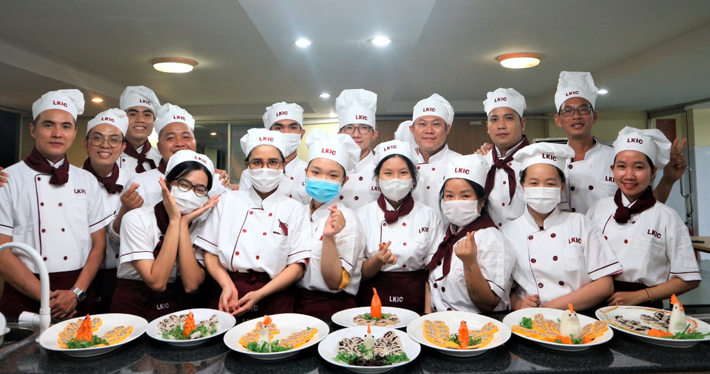 Dự án nâng cao nhân lực ngành phân phối bán lẻ hoàn thành giai đoạn 2 - 2 Dự án nâng cao nhân lực ngành phân phối bán lẻ hoàn thành giai đoạn 2 - 2