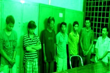 Băng nhóm “rút ruột” container sa lưới