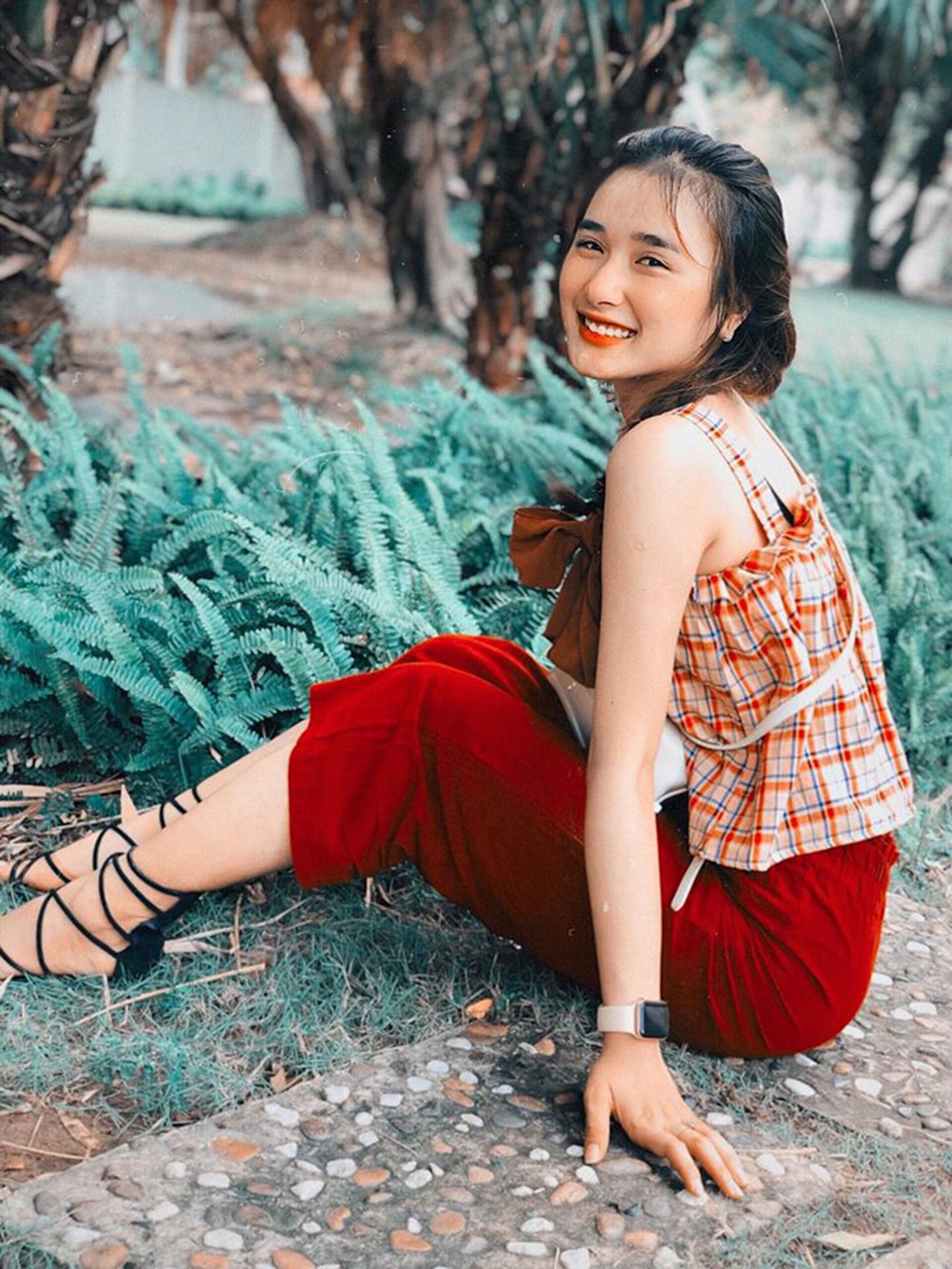 Nữ sinh gây chú ý vì nhan sắc gần giống diễn viên nổi tiếng Trung Quốc - 4 Nữ sinh gây chú ý vì nhan sắc gần giống diễn viên nổi tiếng Trung Quốc - 4