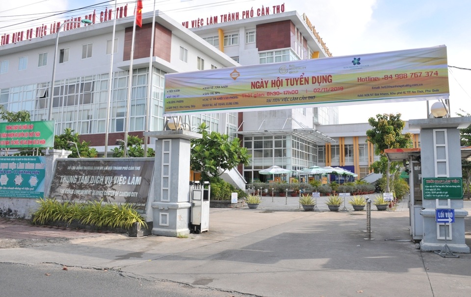 Rủi ro khi lao động tự tìm doanh nghiệp đi làm việc ở nước ngoài - 3 Rủi ro khi lao động tự tìm doanh nghiệp đi làm việc ở nước ngoài - 3