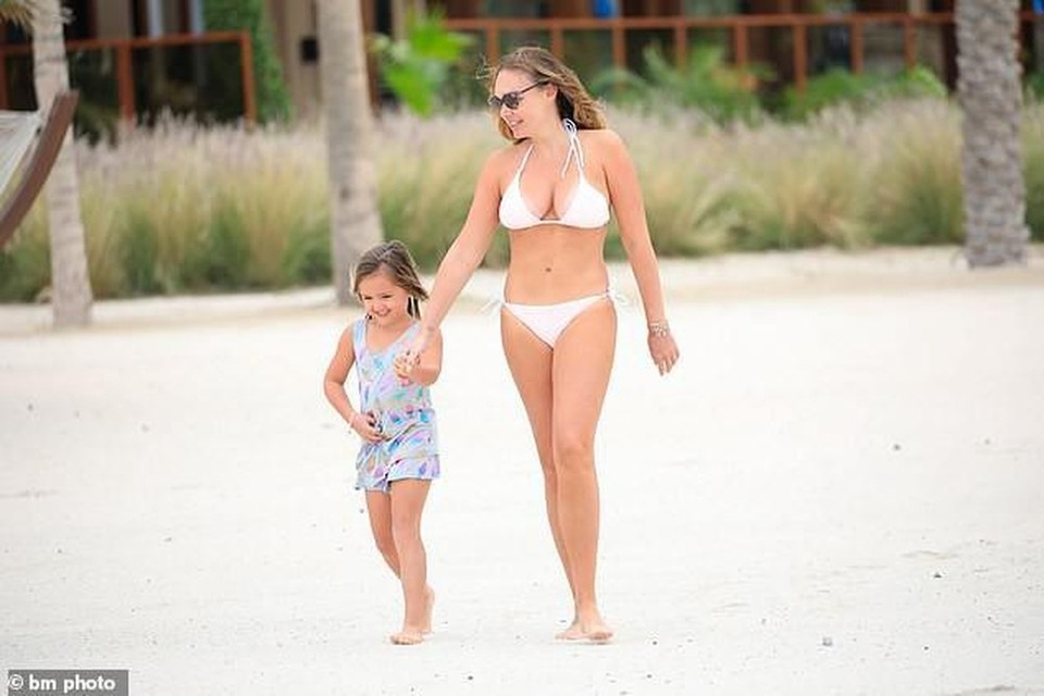 Kiều nữ siêu giàu Tamara Ecclestone bất ngờ sinh con thứ 2 - 6 Kiều nữ siêu giàu Tamara Ecclestone bất ngờ sinh con thứ 2 - 6