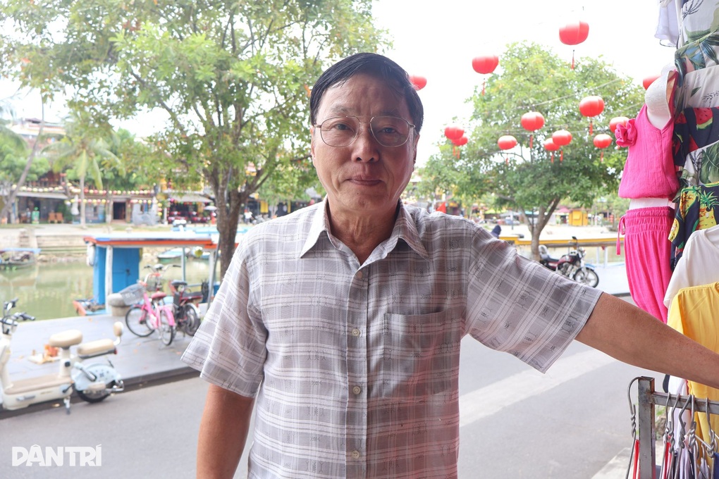Nhà sau lũ bùn ngập cả mét: Người miền Trung chỉ cách dọn nhanh chóng - 4 Nhà sau lũ bùn ngập cả mét: Người miền Trung chỉ cách dọn nhanh chóng - 4