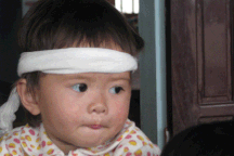 Nước mắt chảy về Lèn Cờ