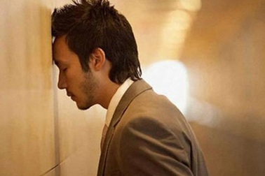 Lo sợ chuyện chăn gối quá kém, tôi muốn "thử" mà người yêu lại quá ngoan