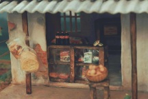 Cô gái làm bánh trung thu mô hình tiệm tạp hoá gây sốt mạng xã hội