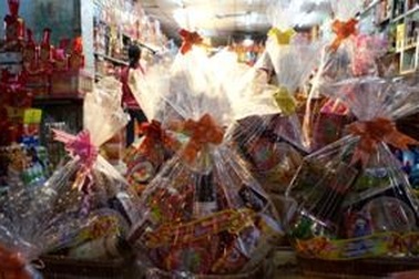 Muôn vàn áp lực, người lao động “trốn” Tết