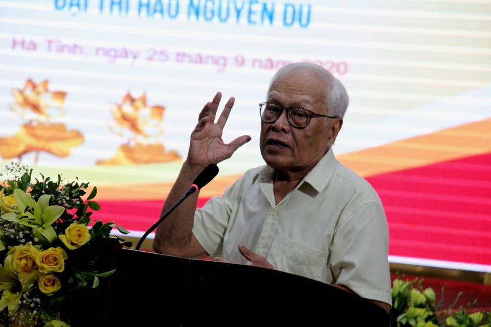 Khám phá vẻ đẹp của tiếng Việt trong Truyện Kiều - 2 Khám phá vẻ đẹp của tiếng Việt trong Truyện Kiều - 2