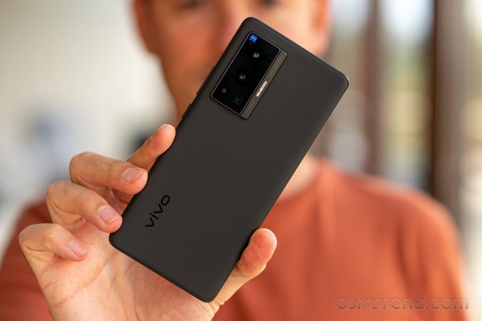 Vivo X70 Pro được đánh giá cao về cụm camera trên sản phẩm (Ảnh: GSMArena). Vivo X70 Pro được đánh giá cao về cụm camera trên sản phẩm (Ảnh: GSMArena).