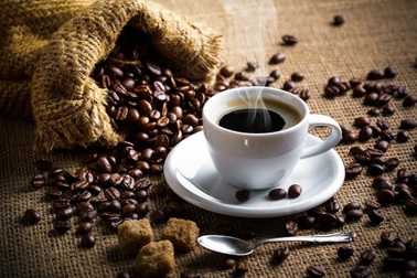 Uống cà phê làm giảm nguy cơ lây nhiễm Covid-19?