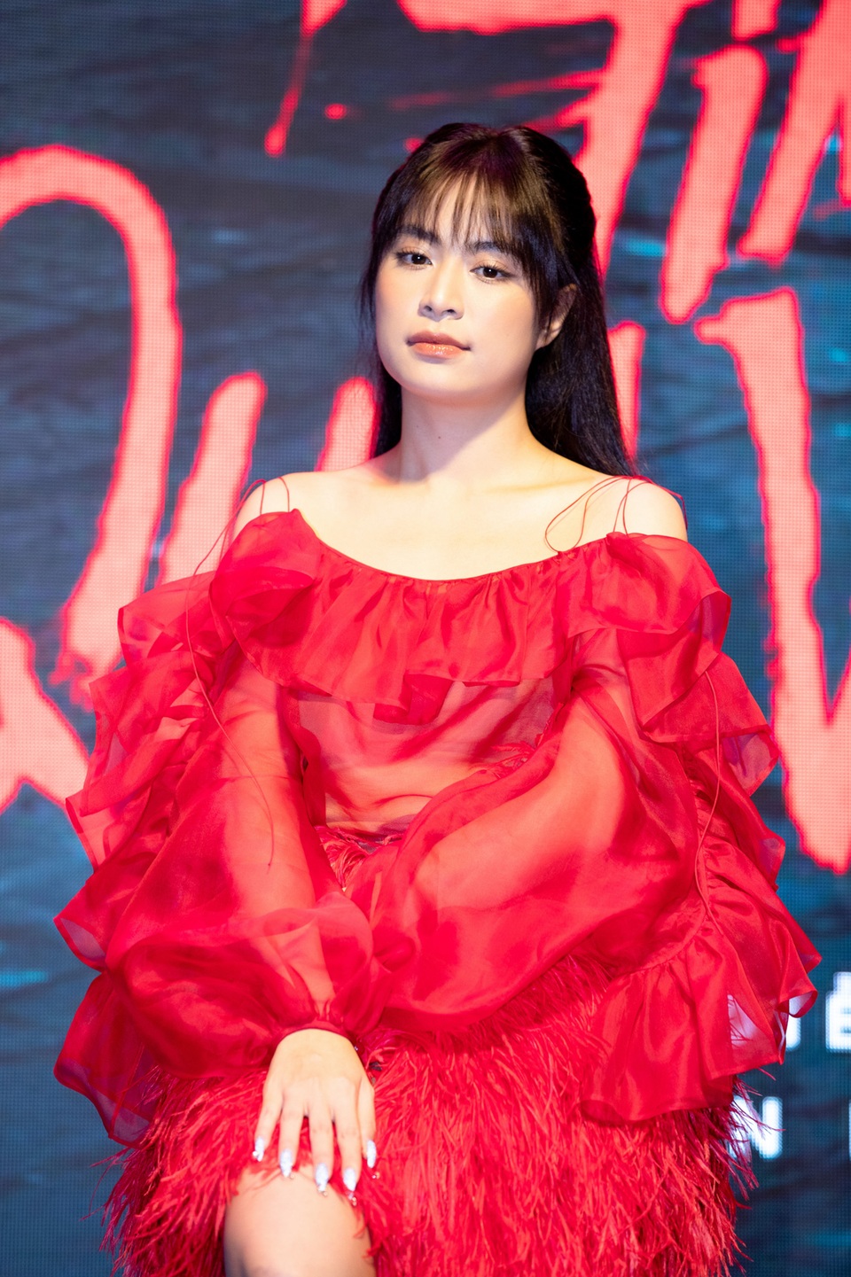 Hoàng Thùy Linh: Tôi không có ý giấu diếm người yêu - 3 Hoàng Thùy Linh: Tôi không có ý giấu diếm người yêu - 3