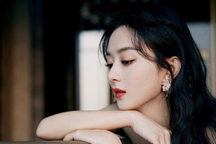 Vận đen của "nữ hoàng giải trí" Triệu Lệ Dĩnh