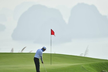 FLC Biscom Golf Tournament 2018 - Giải đấu của những con số kỷ lục