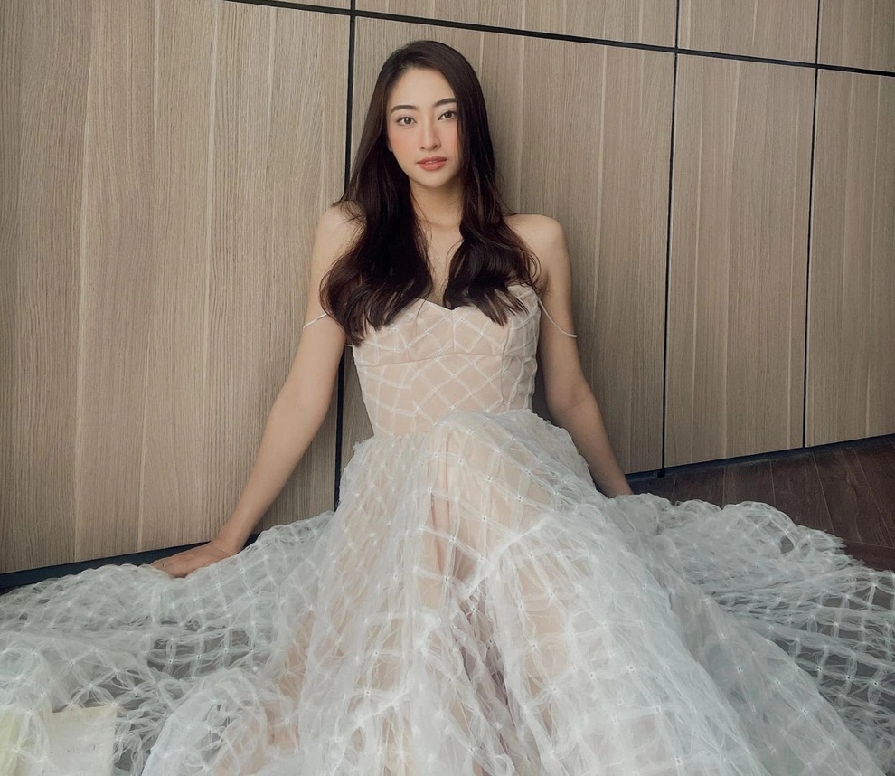 Hồ Ngọc Hà nổi bật khi chụp ảnh thời trang sành điệu cùng cặp đôi song sinh - 7 Hồ Ngọc Hà nổi bật khi chụp ảnh thời trang sành điệu cùng cặp đôi song sinh - 7