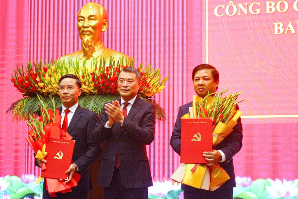 Giữ trọng trách Bí thư Đà Nẵng vừa vinh dự, vừa là trách nhiệm lớn - 1 Giữ trọng trách Bí thư Đà Nẵng vừa vinh dự, vừa là trách nhiệm lớn - 1