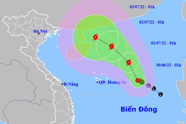 Áp thấp nhiệt đới trên Biển Đông tiếp tục mạnh lên