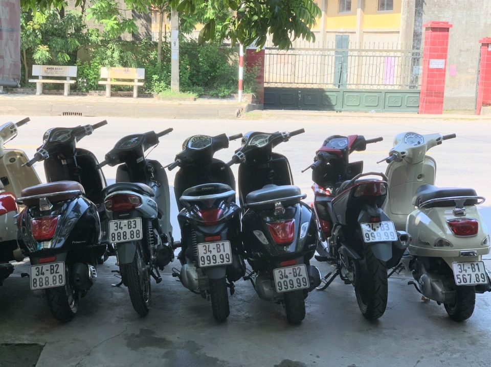 Ăn chơi nhất Việt Nam: Gom mua cả dàn xe máy mang biển ngũ quý từ 1 - 9 - 6 Ăn chơi nhất Việt Nam: Gom mua cả dàn xe máy mang biển ngũ quý từ 1 - 9 - 6