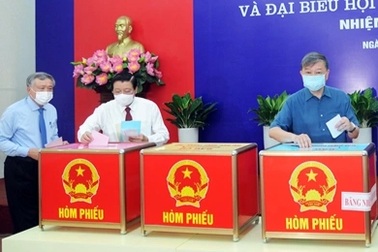 2-3 tỉnh gộp một mà chỉ có 3 đại biểu Quốc hội người địa phương có ổn?