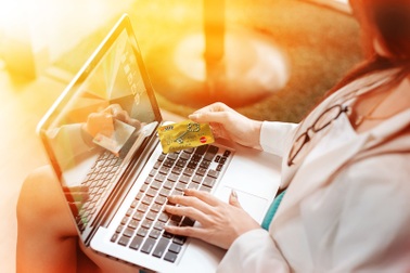 Nạp tiền liền tay, Iphone trao ngay cùng SHB