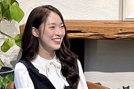 "Hot girl 7 thứ tiếng" Khánh Vy: "Bạn trai sẽ cùng tần số, kinh tế như tôi"
