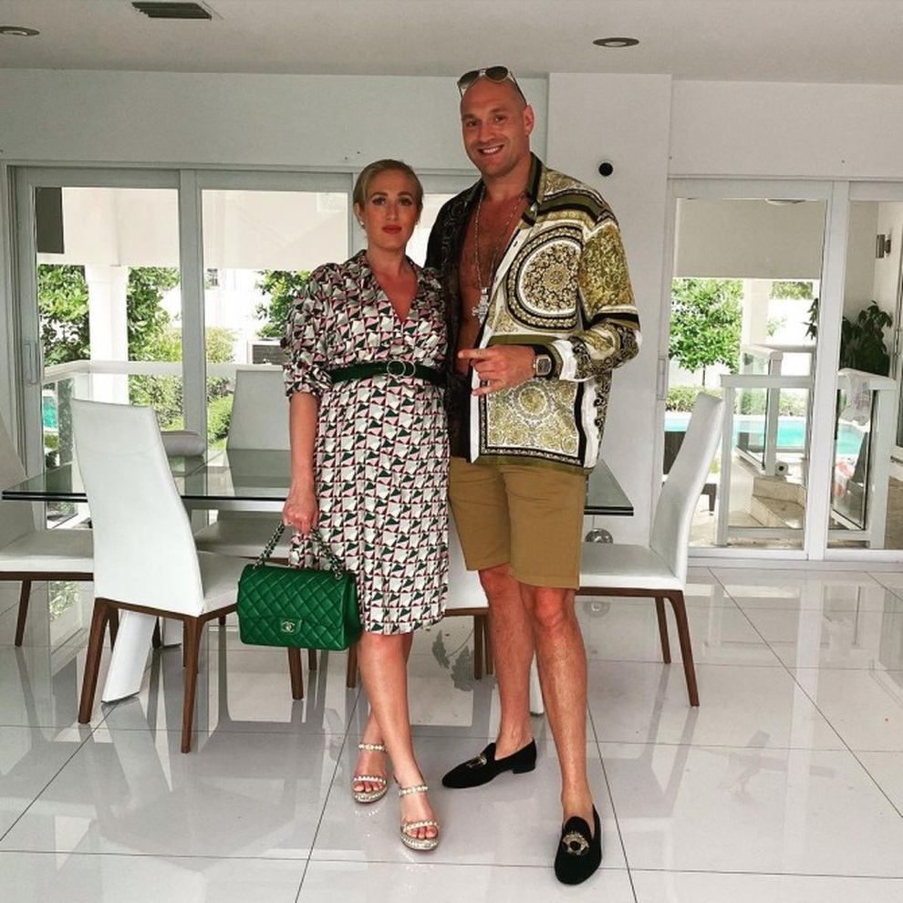 Vừa vô địch, Tyson Fury đã muốn kết thúc sự nghiệp vì lo sợ bị tâm thần - 2 Vừa vô địch, Tyson Fury đã muốn kết thúc sự nghiệp vì lo sợ bị tâm thần - 2