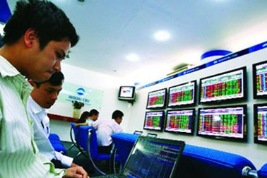 Ông lớn dồn toa, hàng hot nhà nước mất giá?