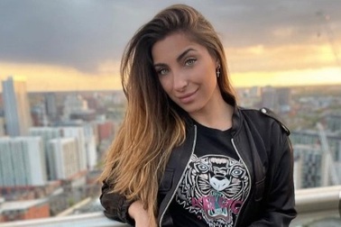 Bạn gái xinh đẹp của ngôi sao đội tuyển Tây Ban Nha