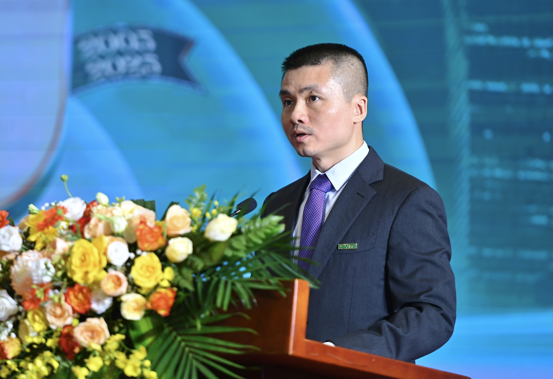 Toàn cảnh Lễ kỷ niệm 20 năm thành lập Báo điện tử Dân trí - 8 Toàn cảnh Lễ kỷ niệm 20 năm thành lập Báo điện tử Dân trí - 8