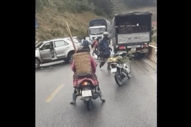 Kinh hoàng hình ảnh tai nạn chồng tai nạn ở Vân Hồ, Sơn La