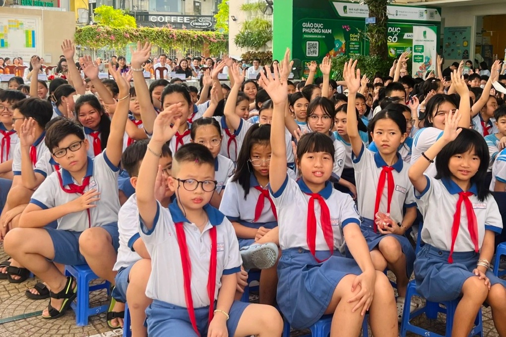 Sở GDĐT TPHCM ra thông báo khẩn phòng ngừa bắt cóc trực tuyến - 1 Sở GDĐT TPHCM ra thông báo khẩn phòng ngừa bắt cóc trực tuyến - 1