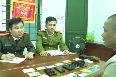 "Chặt đứt" đường dây lừa đảo gần 400 tỷ đồng qua mạng