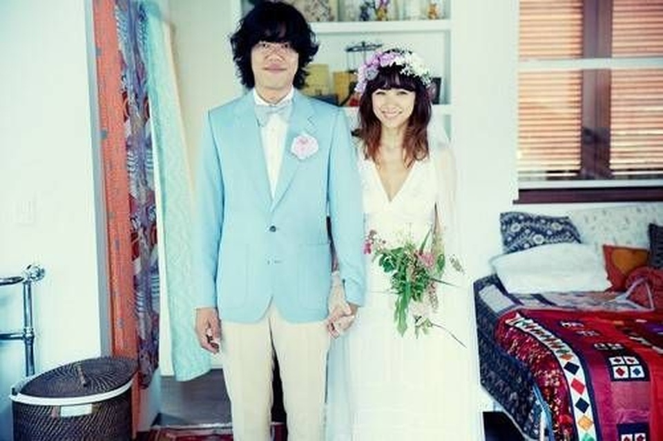 Lee Hyori hé lộ lý do lựa chọn chàng nhạc sĩ nghèo làm chồng - 1 Lee Hyori hé lộ lý do lựa chọn chàng nhạc sĩ nghèo làm chồng - 1