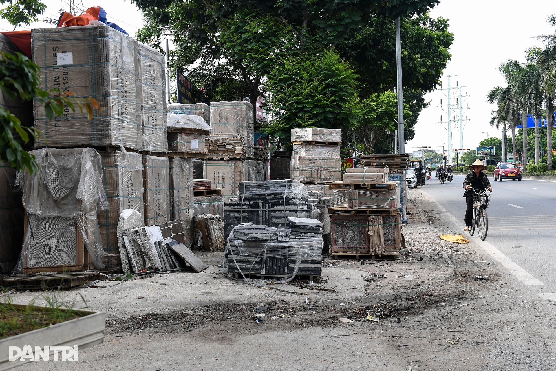Cảnh nhếch nhác, rác bủa vây trên tuyến đường huyết mạch phía Nam Hà Nội - 9 Cảnh nhếch nhác, rác bủa vây trên tuyến đường huyết mạch phía Nam Hà Nội - 9
