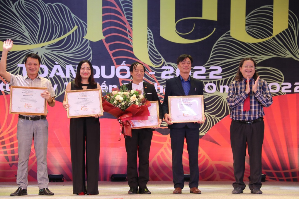 Trao giải và bế mạc Liên hoan Chèo toàn quốc 2022 - 3 Trao giải và bế mạc Liên hoan Chèo toàn quốc 2022 - 3