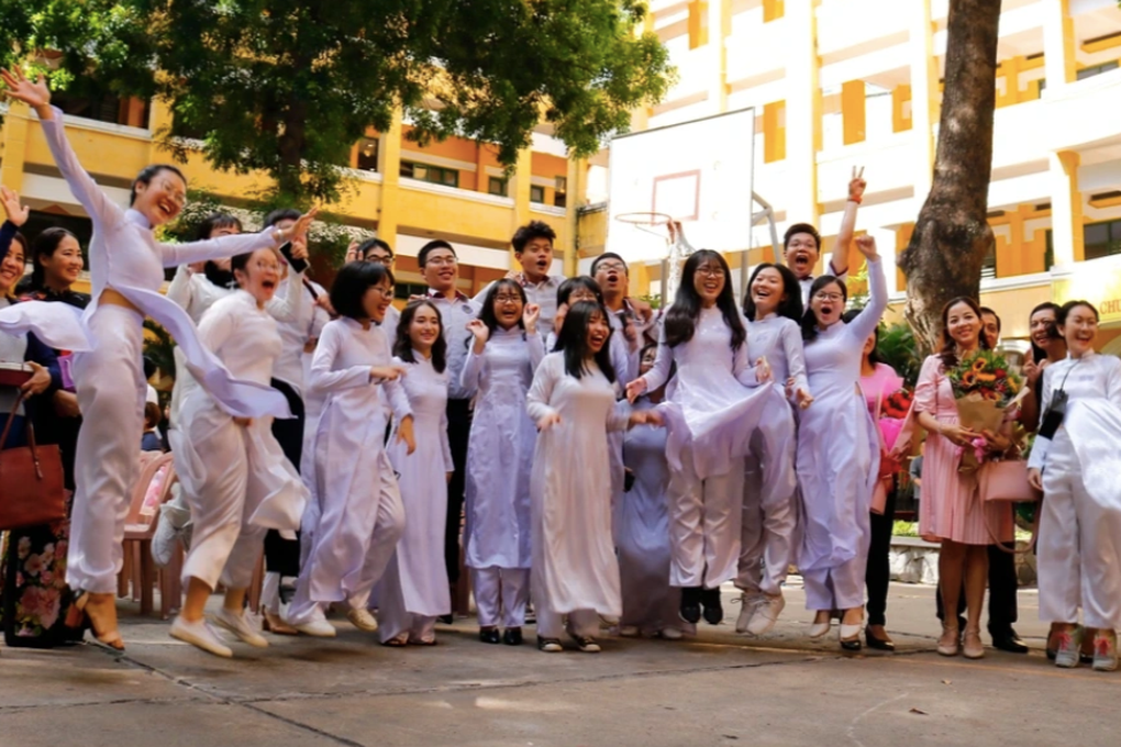 Cậu bạn học giỏi nhất lớp làm giao hàng hay bi kịch của học sinh giỏi? - 3 Cậu bạn học giỏi nhất lớp làm giao hàng hay bi kịch của học sinh giỏi? - 3
