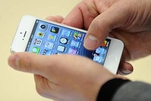 Lại thêm một trường hợp bị điện giật khi đang dùng iPhone