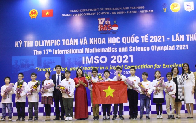 Học sinh Việt Nam giành Huy chương Vàng Olympic Toán học và Khoa học quốc tế 