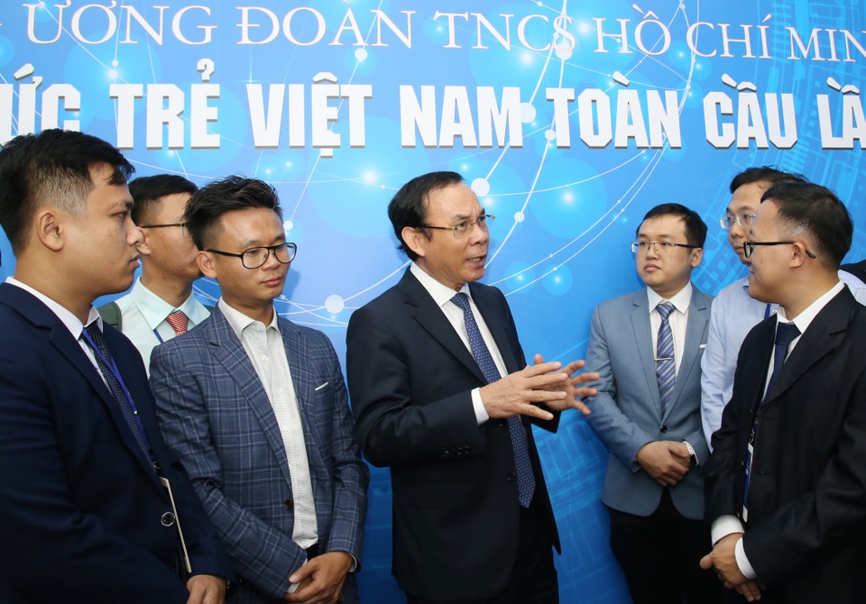 Trí thức trẻ đề xuất giải pháp phát triển Việt Nam bền vững tới 2045 - 5 Trí thức trẻ đề xuất giải pháp phát triển Việt Nam bền vững tới 2045 - 5