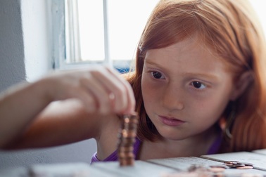 8 nguyên tắc để dạy con về tiền bạc