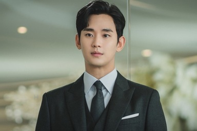 Tài tử “Nữ hoàng nước mắt” Kim Soo Hyun lật ngược tình thế