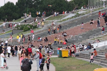 Du khách chen chân tại Đà Lạt trong dịp lễ bất chấp dịch Covid-19