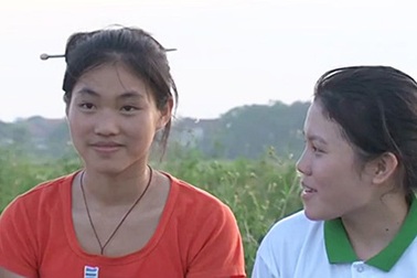 Ước mơ Việt Nam trao học bổng đến em Nguyễn Thị Lan