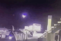 Máy bay Mỹ chở 64 người va chạm với trực thăng: Khoảnh khắc nổ như cầu lửa